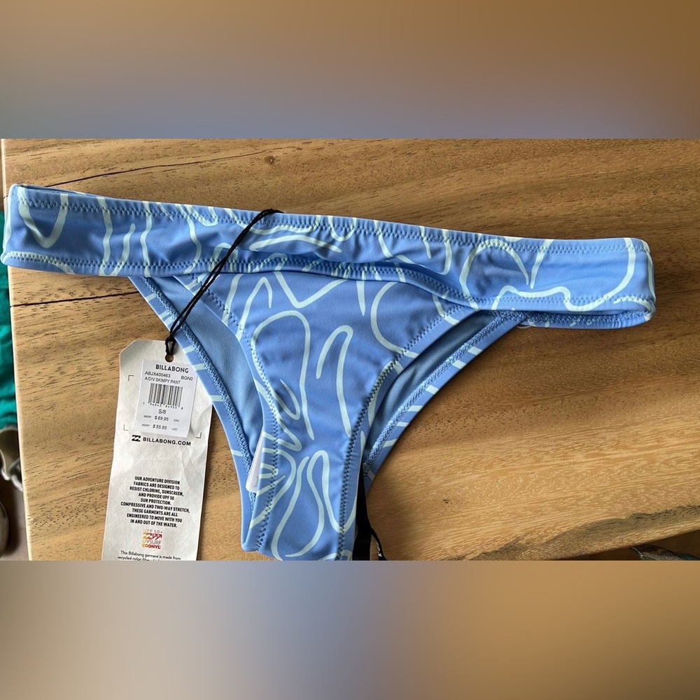 NWT Billabong bikini bottom
